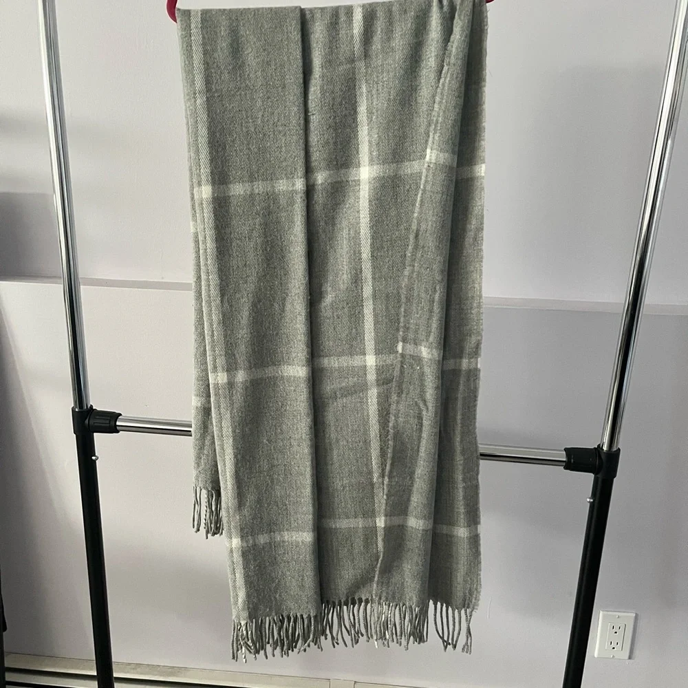 Scarf - Picture 1 of 1